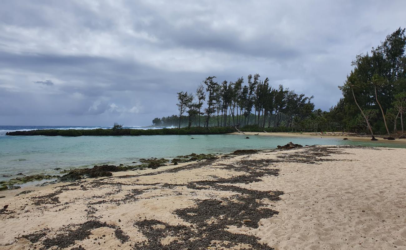 Foto af Eton Beach med lys sand overflade