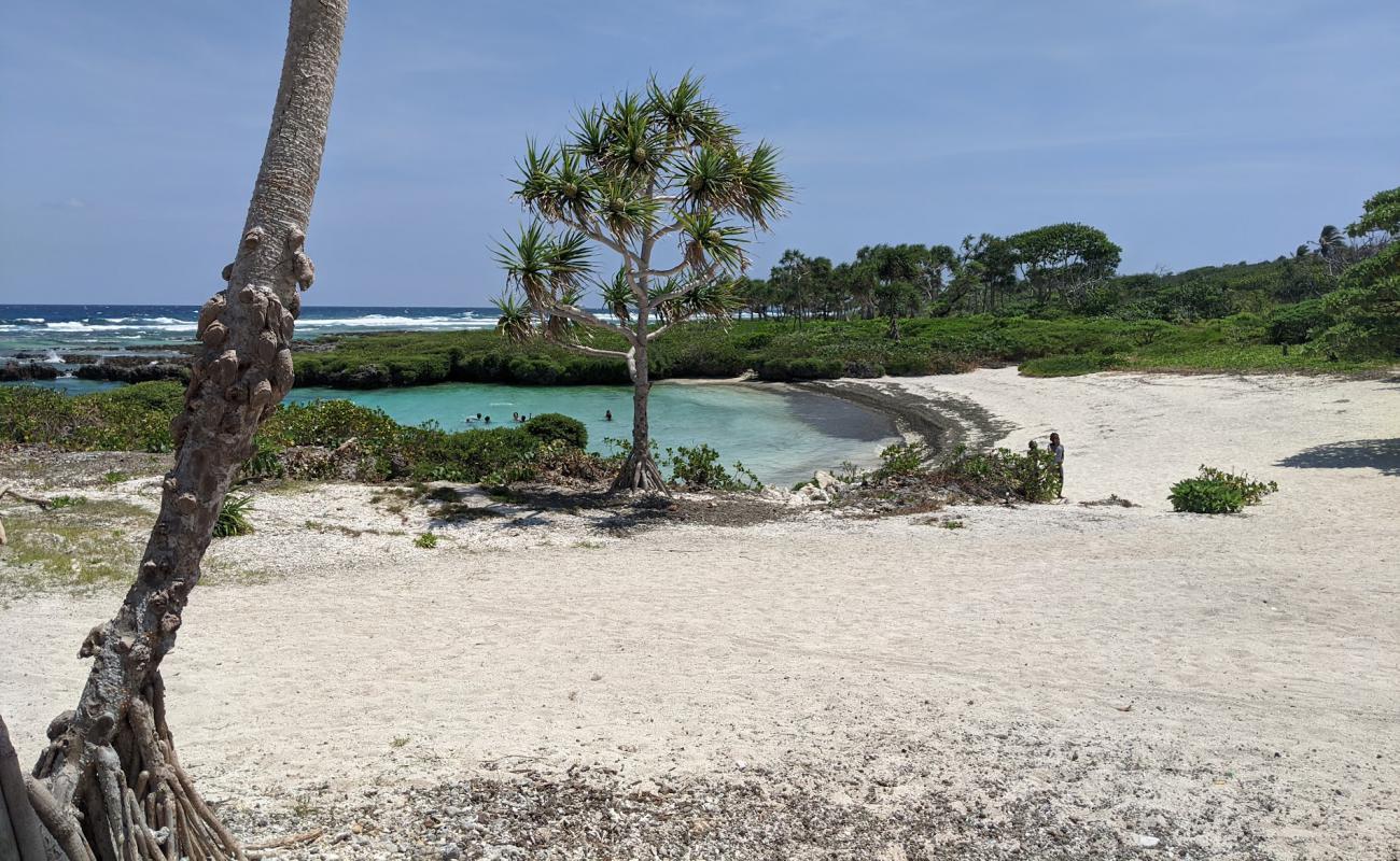 Foto af Ch-something beach med lys sand overflade