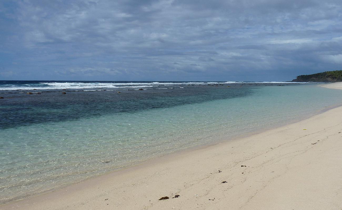 Foto af Ireupuow Beach med lys sand overflade