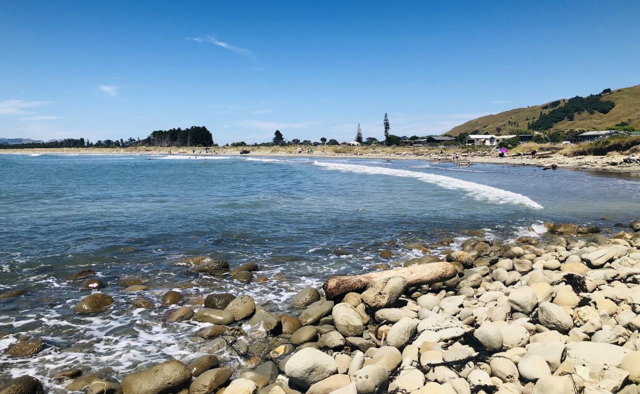 Foto af Mahanga Beach med lys sand overflade