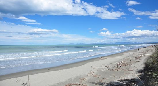 Waikuku Beach