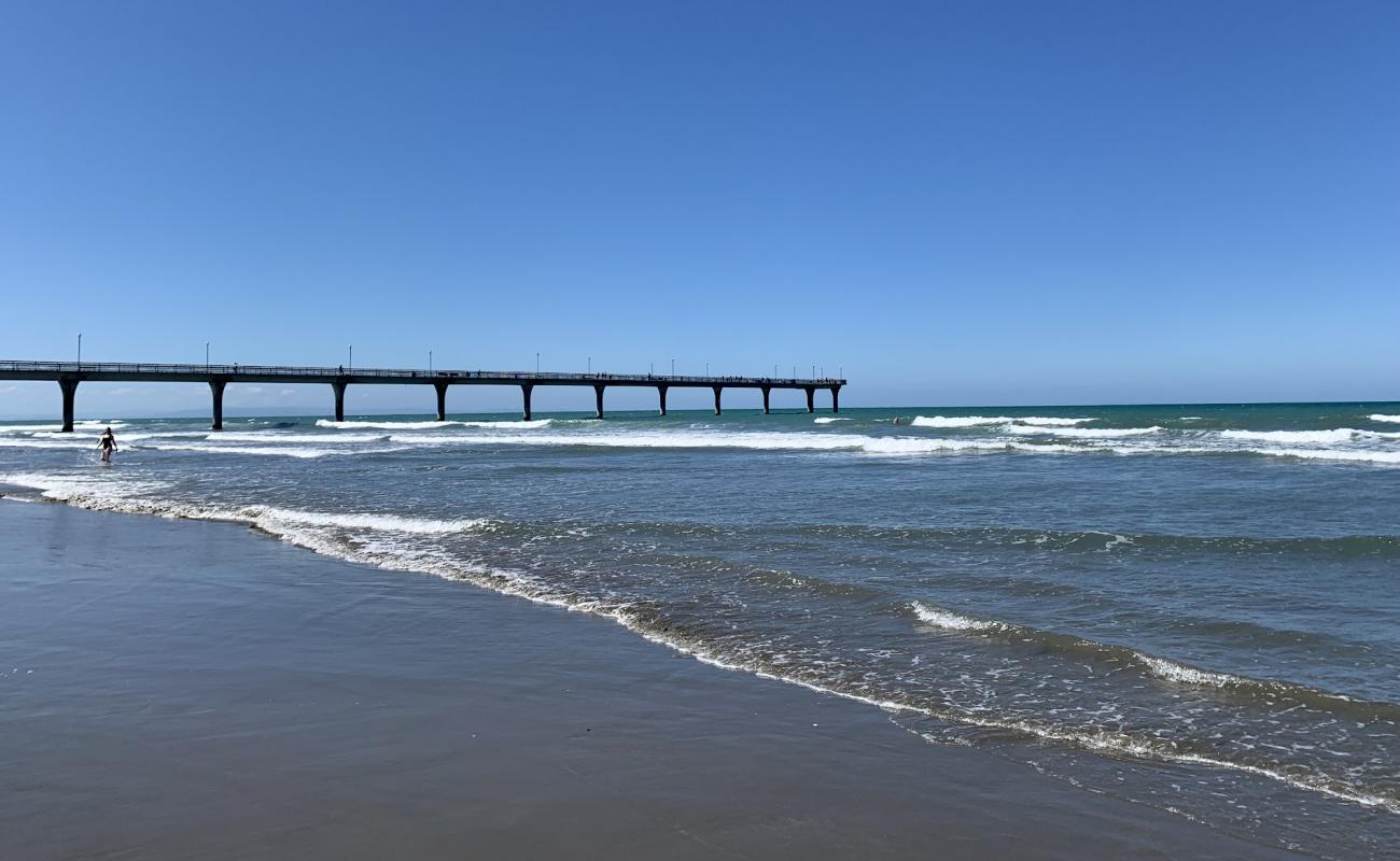 Foto af New Brighton Beach med lys sand overflade