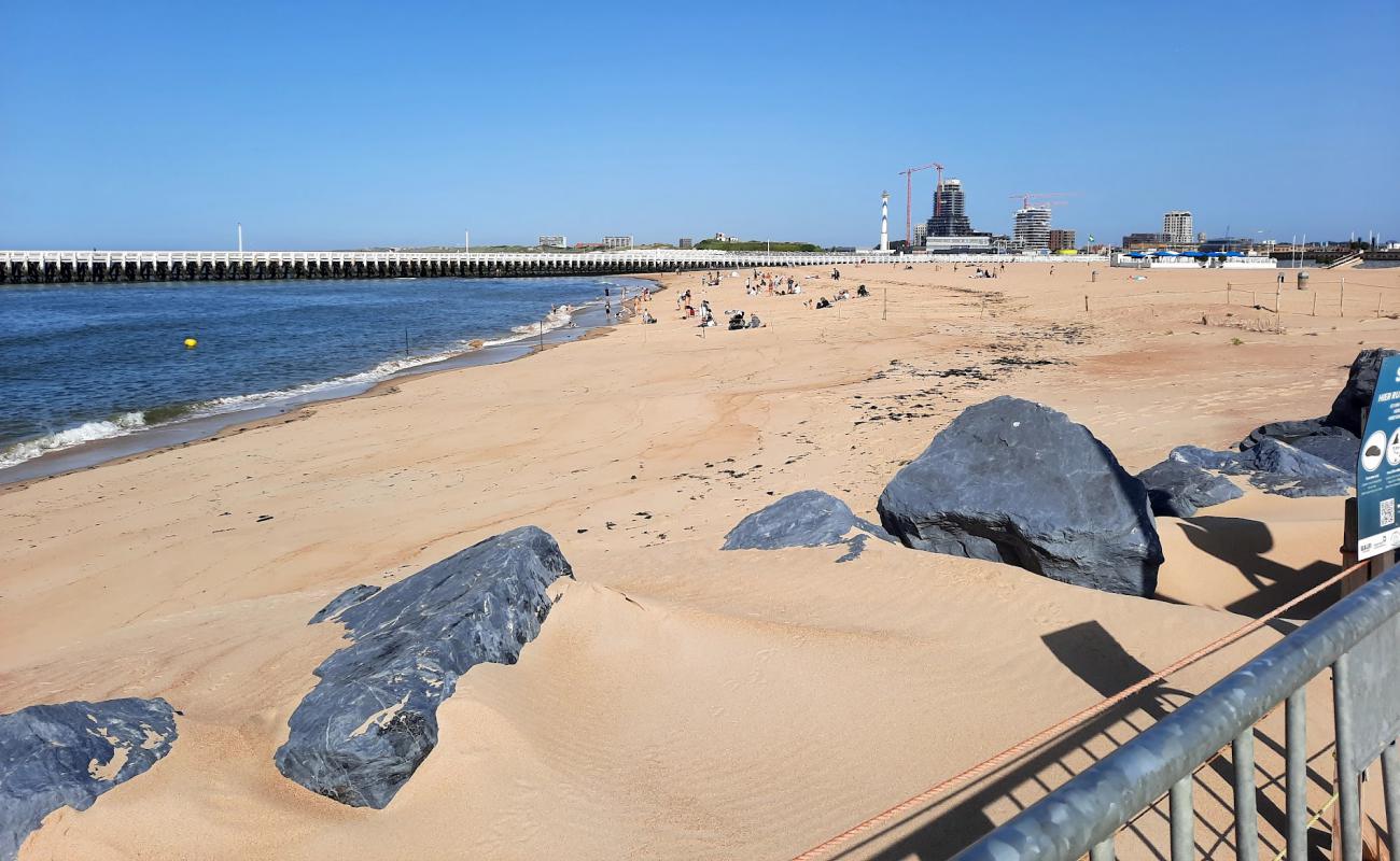 Foto af Klein strand oostende med lys sand overflade