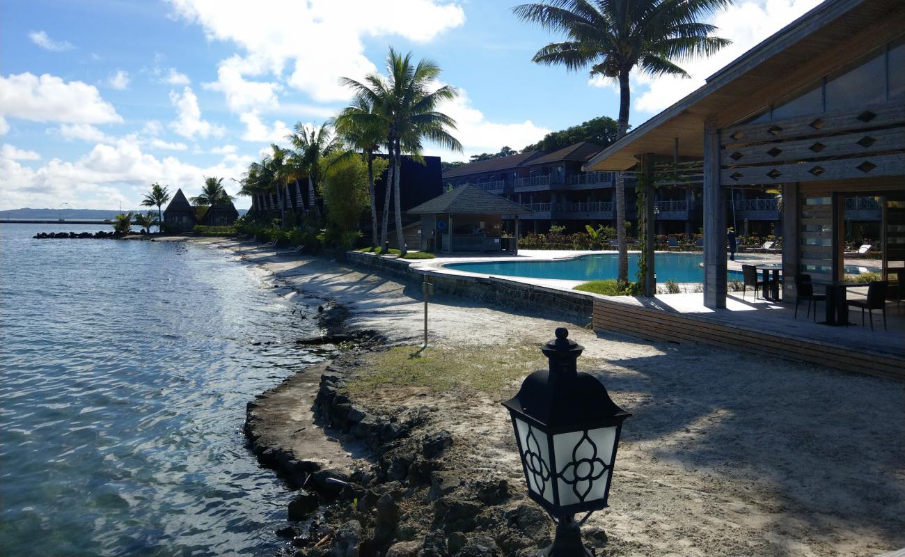 Foto af Paradise Island Resort med brunt sand og sten overflade