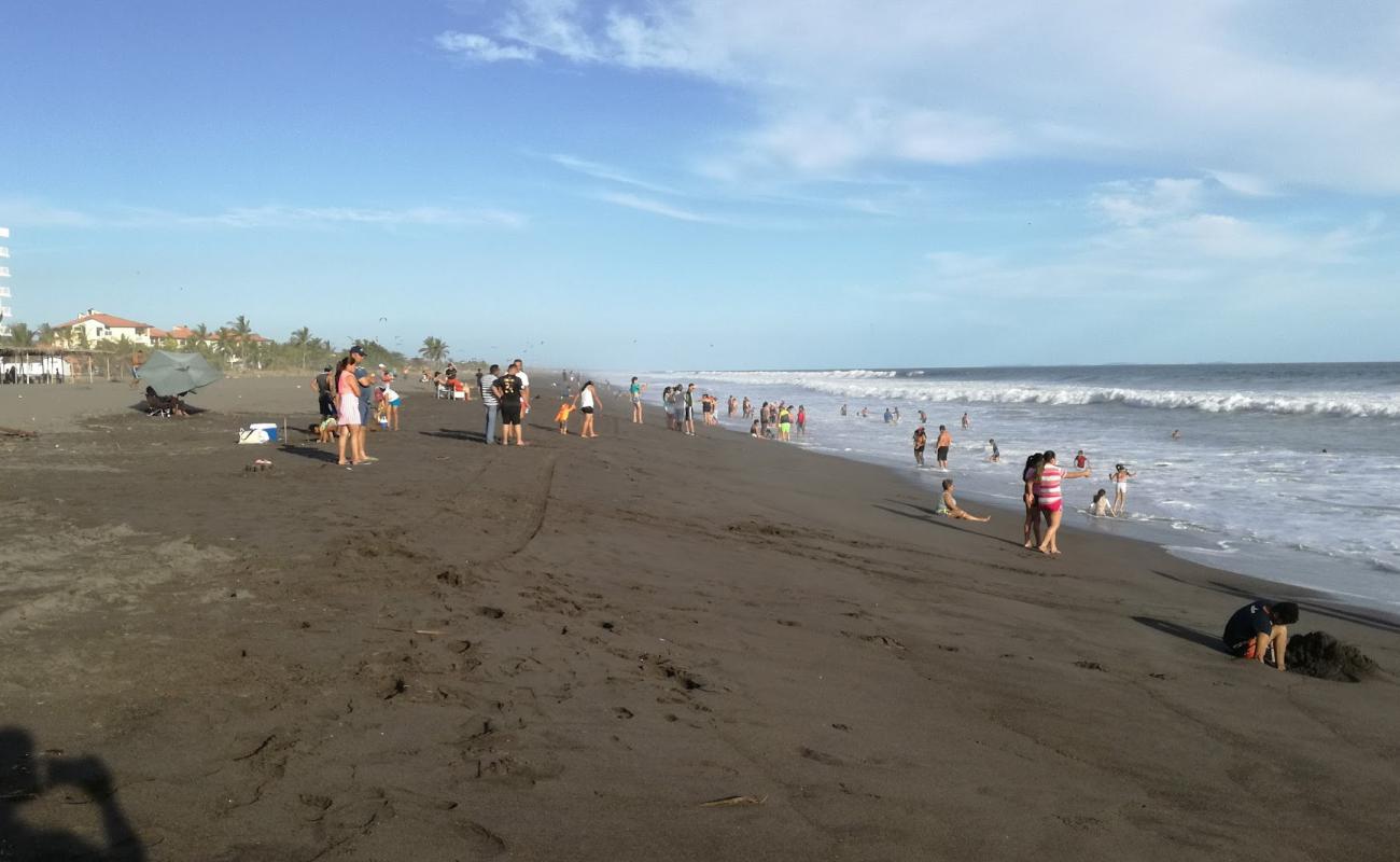 Foto af Barqueta Beach med brunt sand overflade