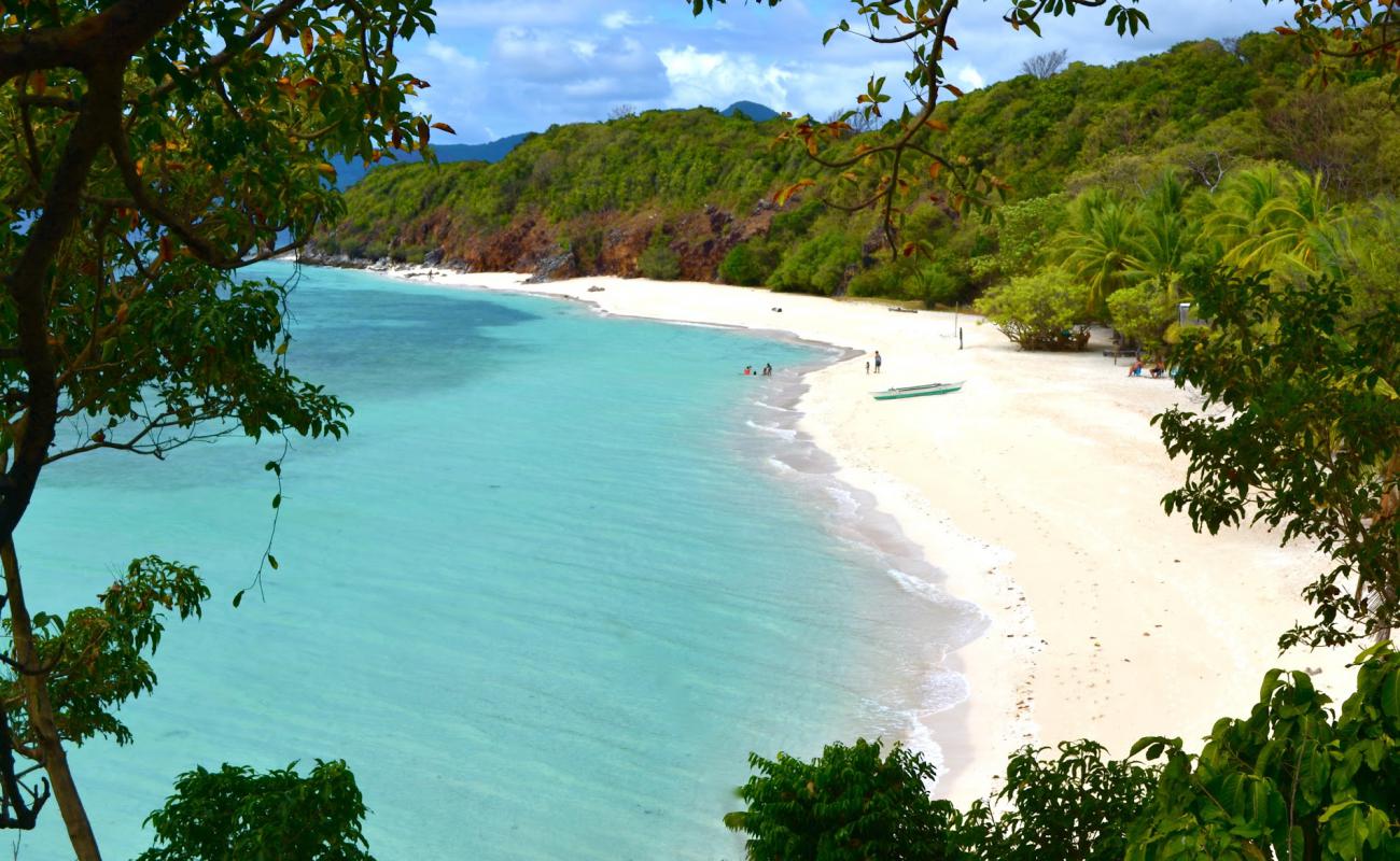 Foto af Bentoan Beach med lys fint sand overflade