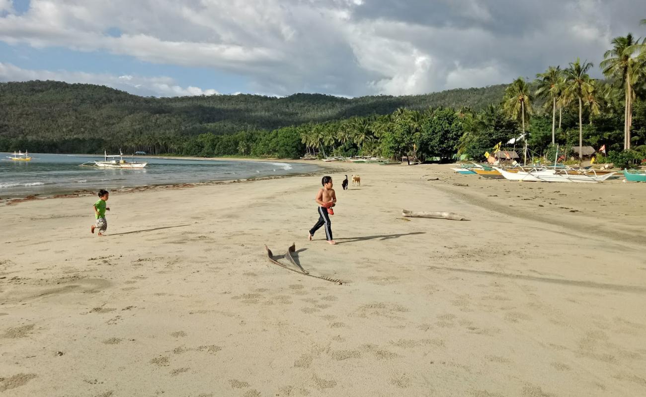 Foto af Talaudyong Beach med lys fint sand overflade