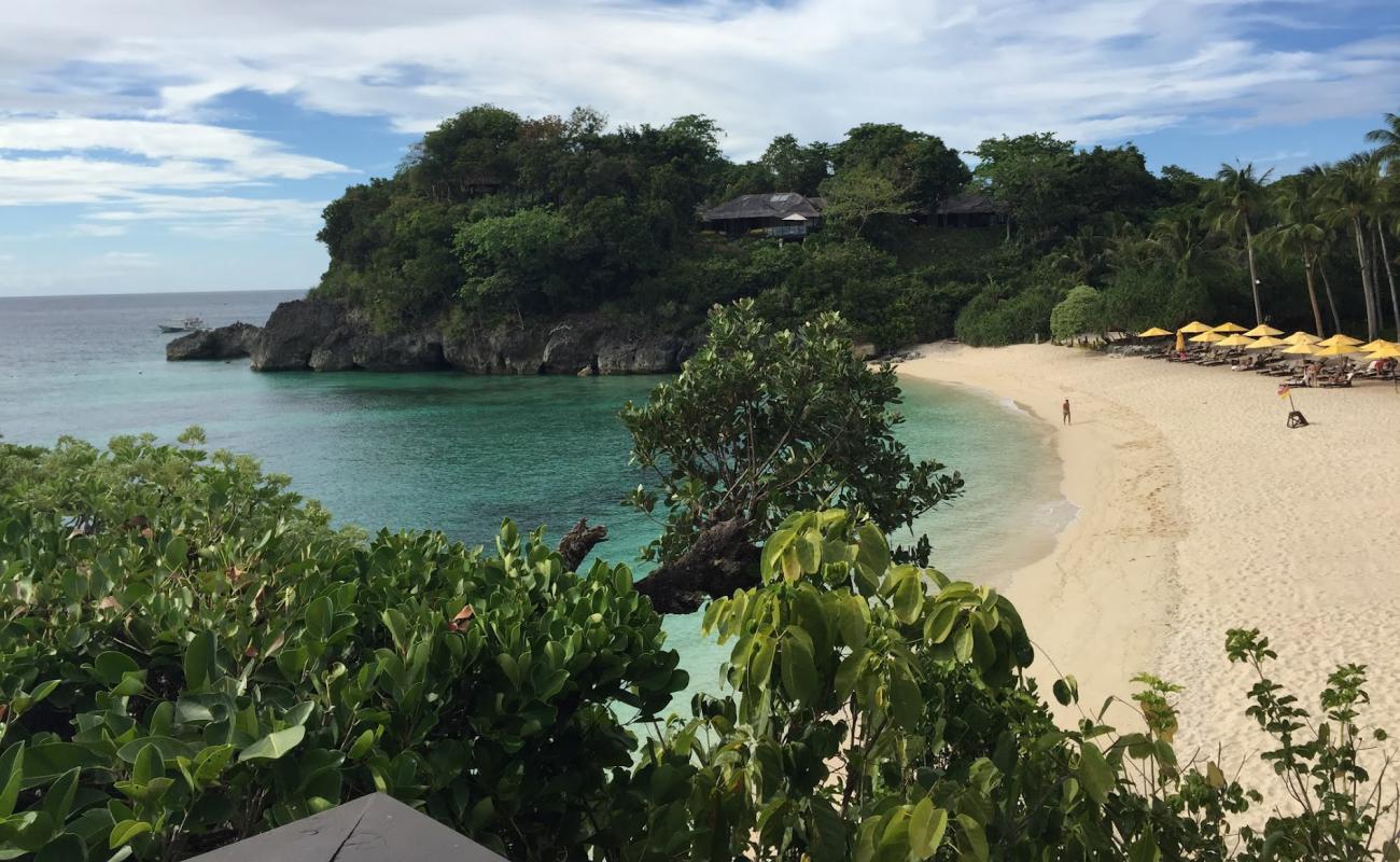 Foto af Banyugan Beach med lys sand overflade