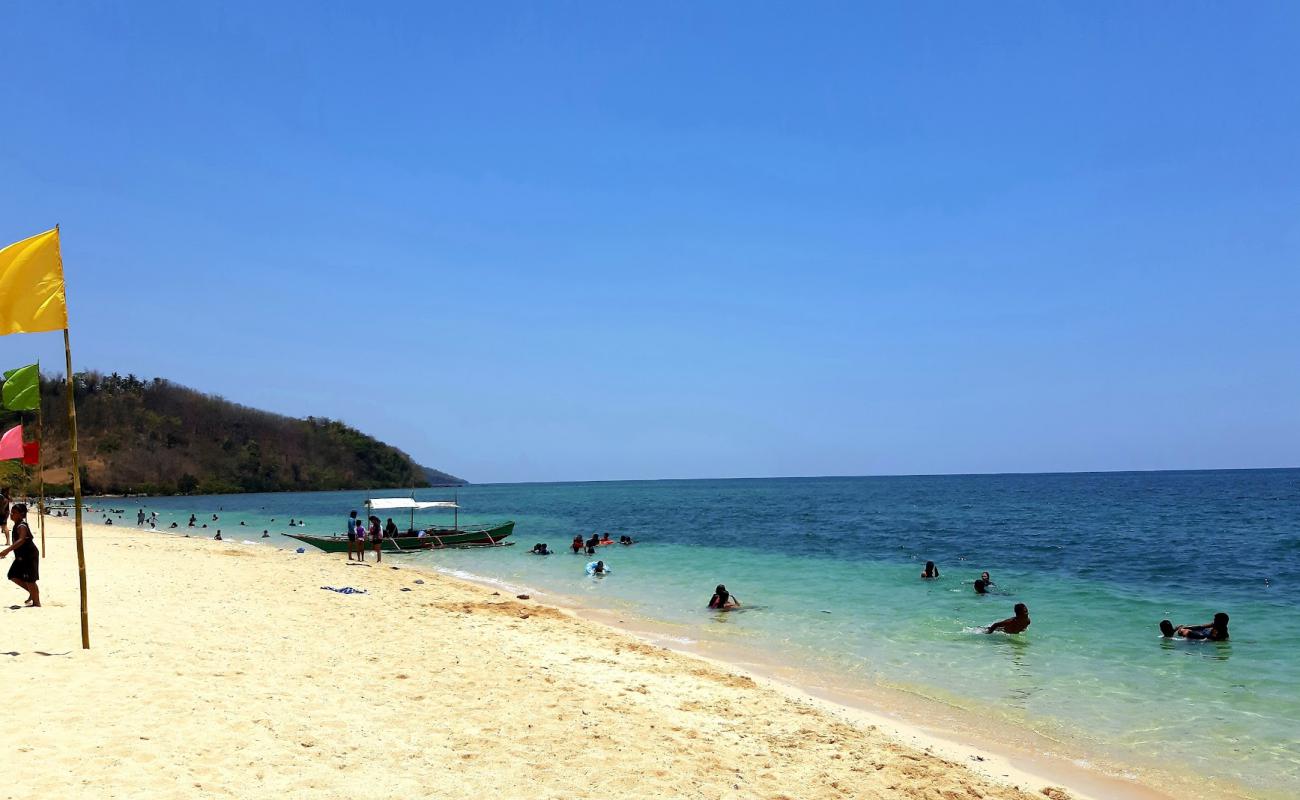 Foto af Buktot Beach med lys sand overflade