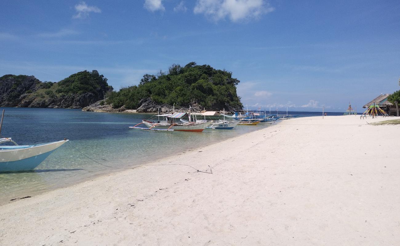 Foto af Buyayao Island Resort med hvidt fint sand overflade