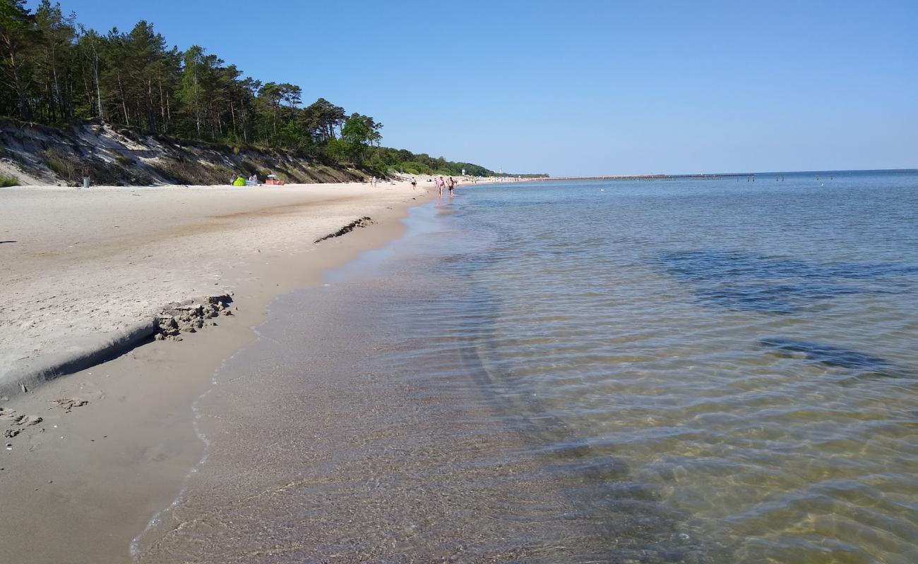 Foto af Ustce Beach med lys sand overflade