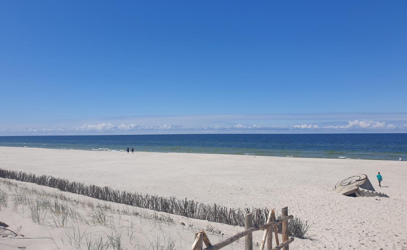 Foto af Osetnik Beach med hvidt fint sand overflade