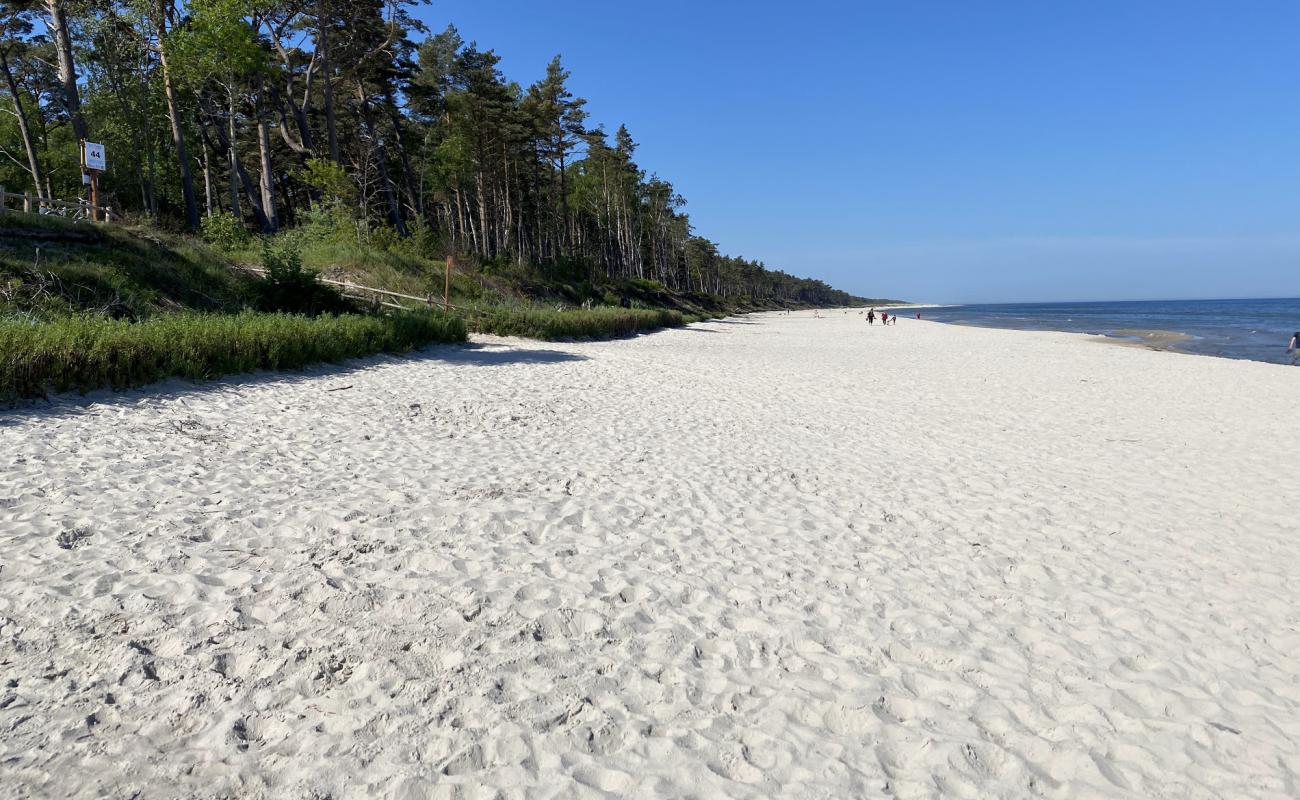 Foto af Lubiatowo Beach med lys fint sand overflade