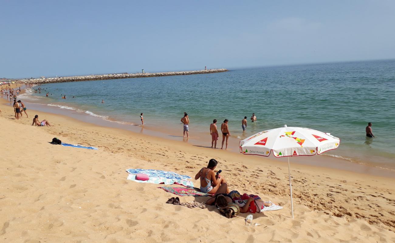 Foto af Praia de Vilamoura med fin brunt sand overflade