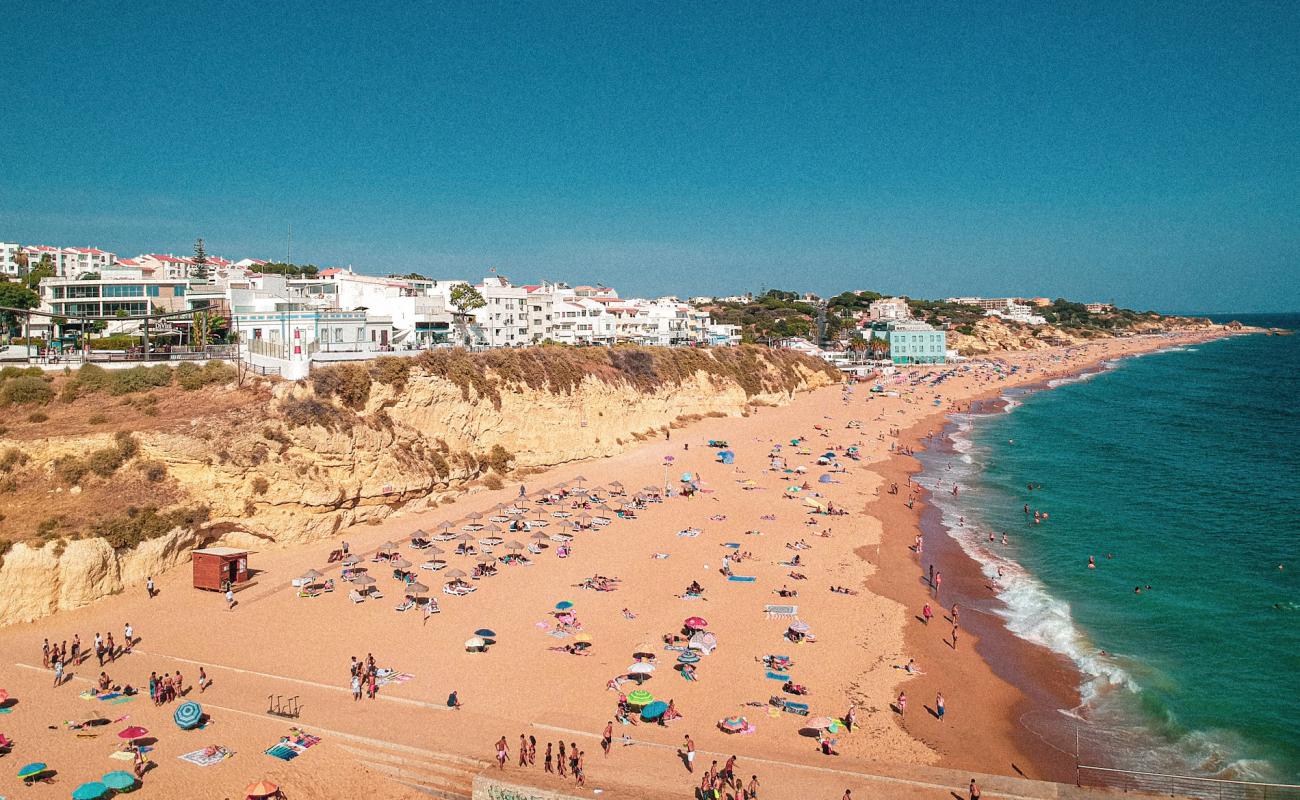 Foto af Praia dos Alemaes med fin brunt sand overflade