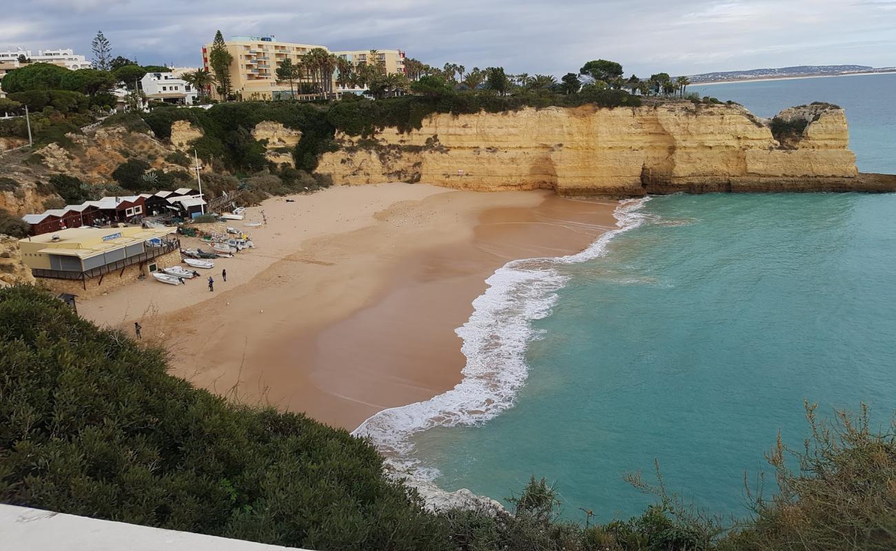 Foto af Stranden Nossa Senhora da Rocha med fin brunt sand overflade