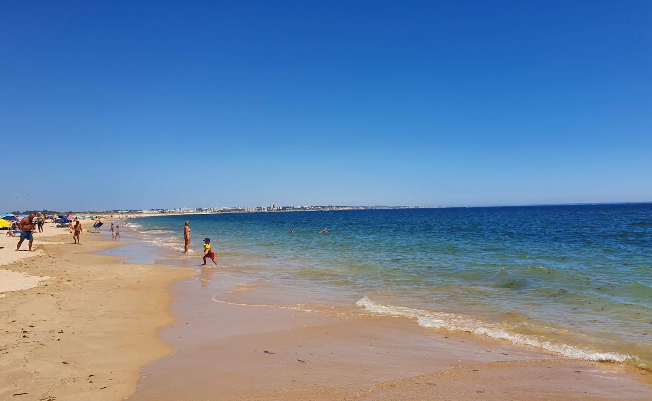 Foto af Meia Strand med brunt sand overflade