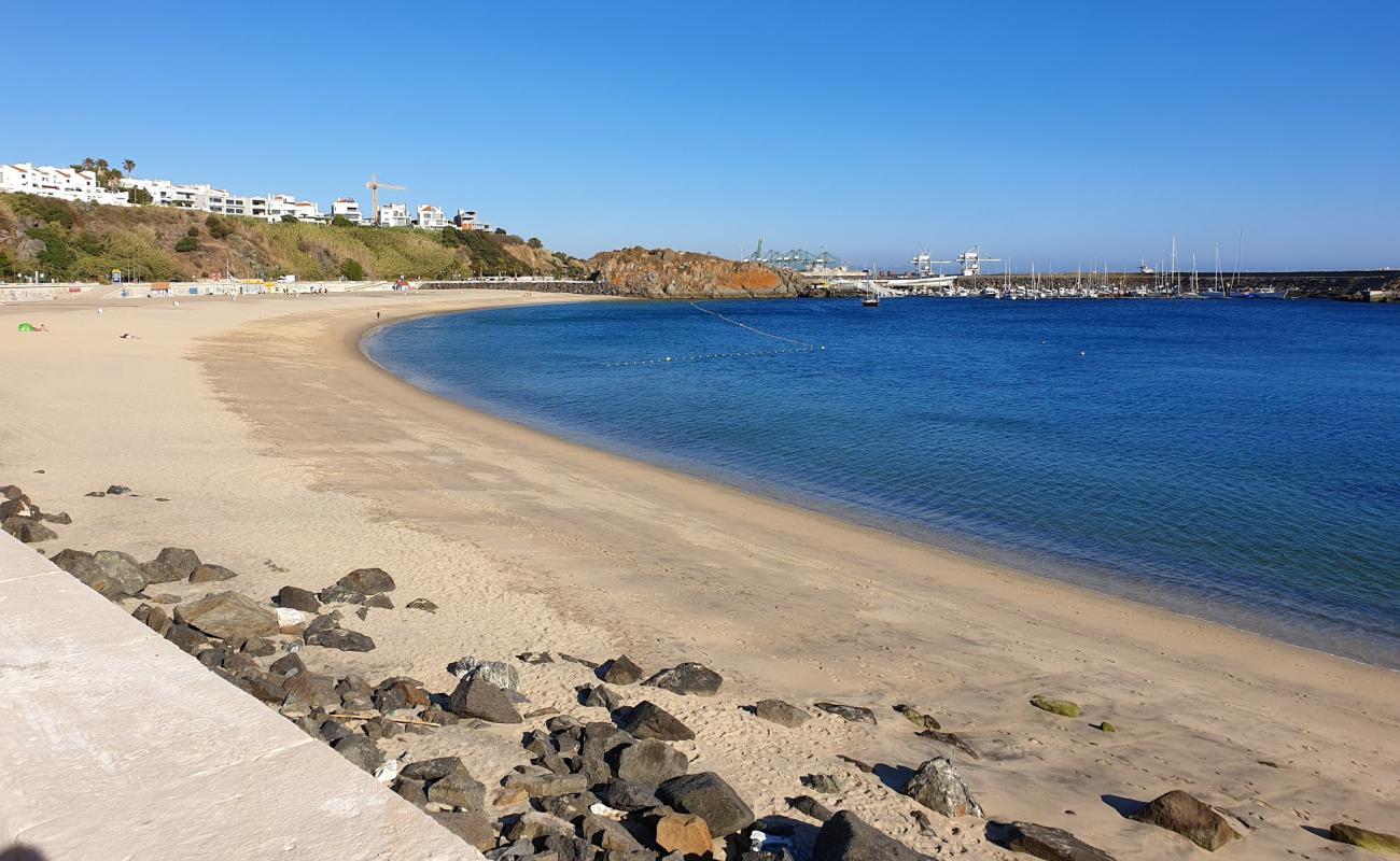 Foto af Praia Vasco da Gama med lys sand overflade