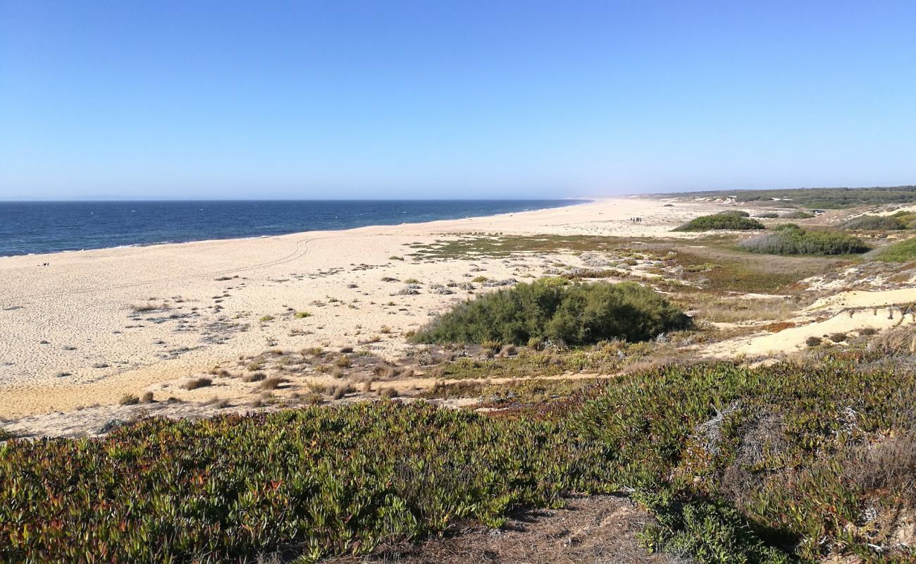 Foto af Praia do Lago med lys sand overflade