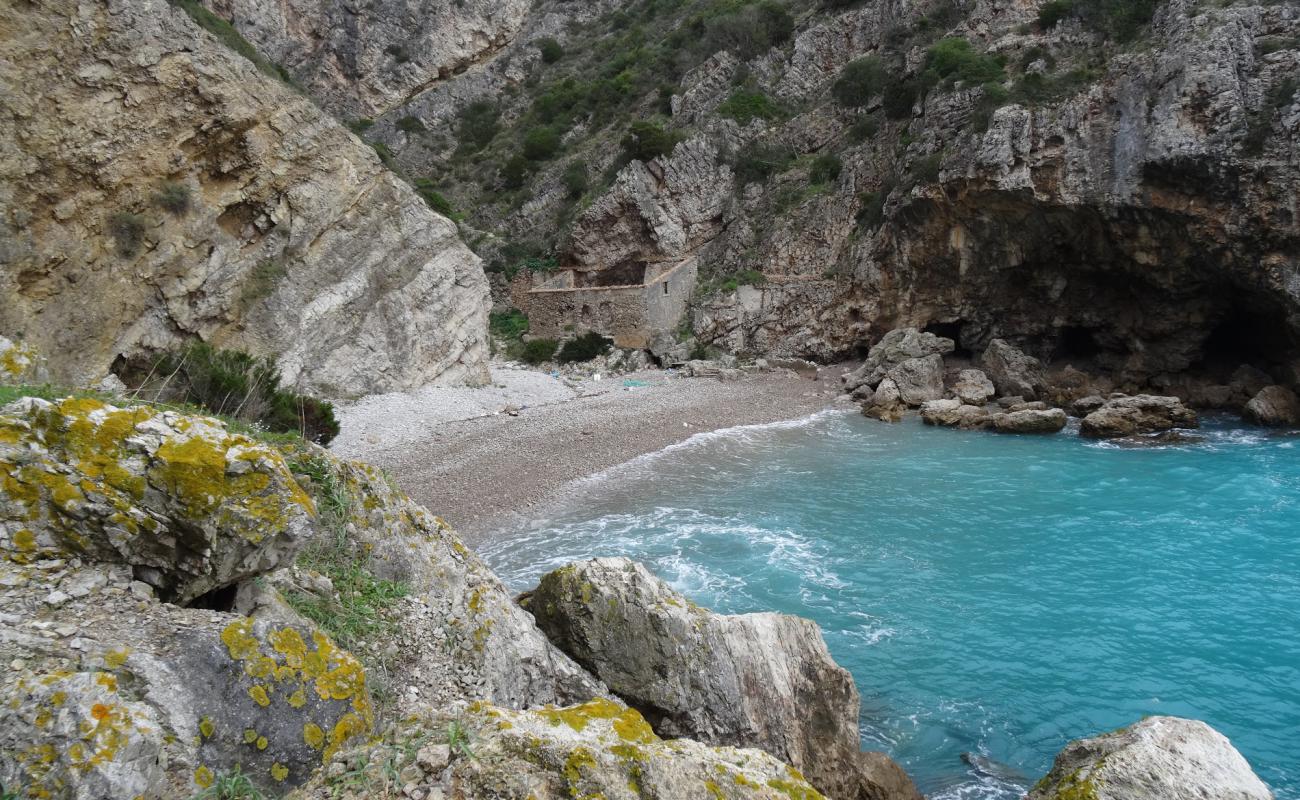 Foto af Baleeira Beach med grå sten overflade