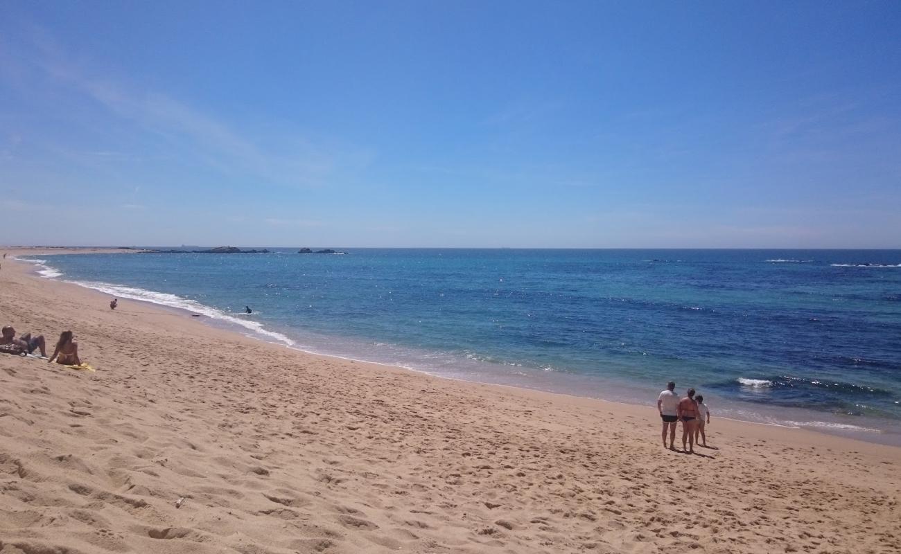 Foto af Pedras do Corgo med lys fint sand overflade