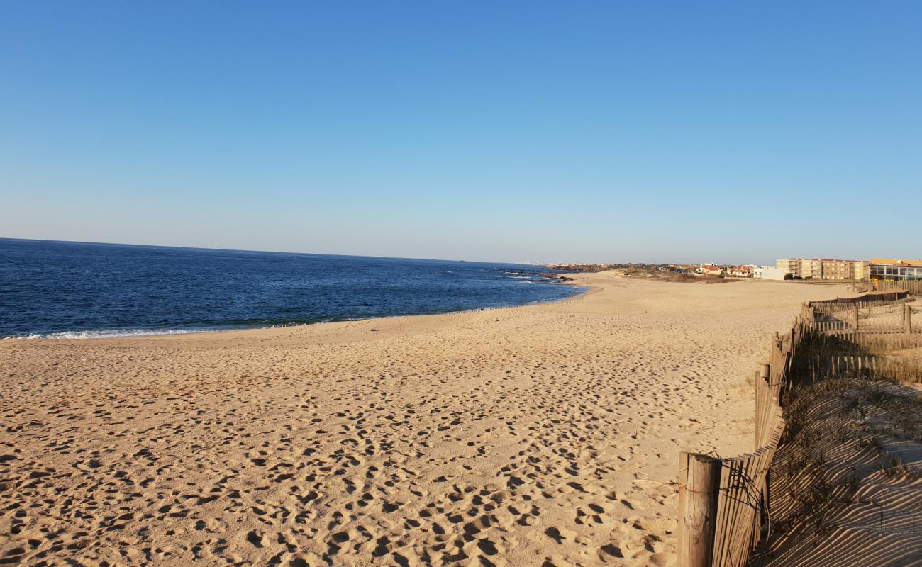 Foto af Praia de Angeiras Norte med lys fint sand overflade