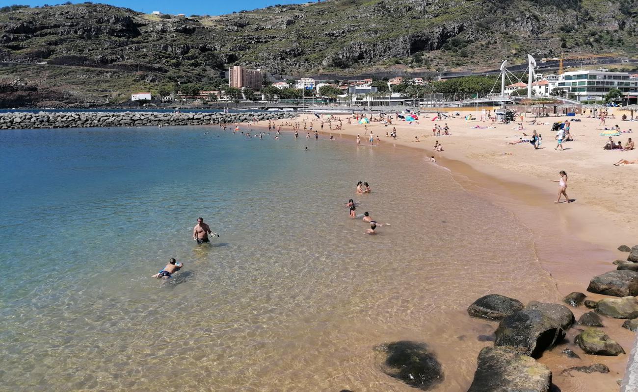 Foto af Praia de Machico med lys sand overflade