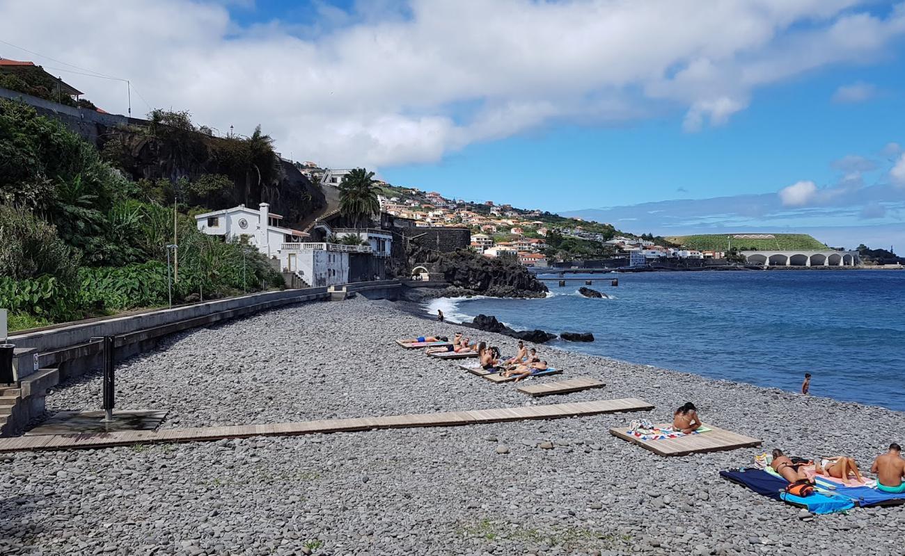 Foto af Praia das Palmeiras med sten overflade