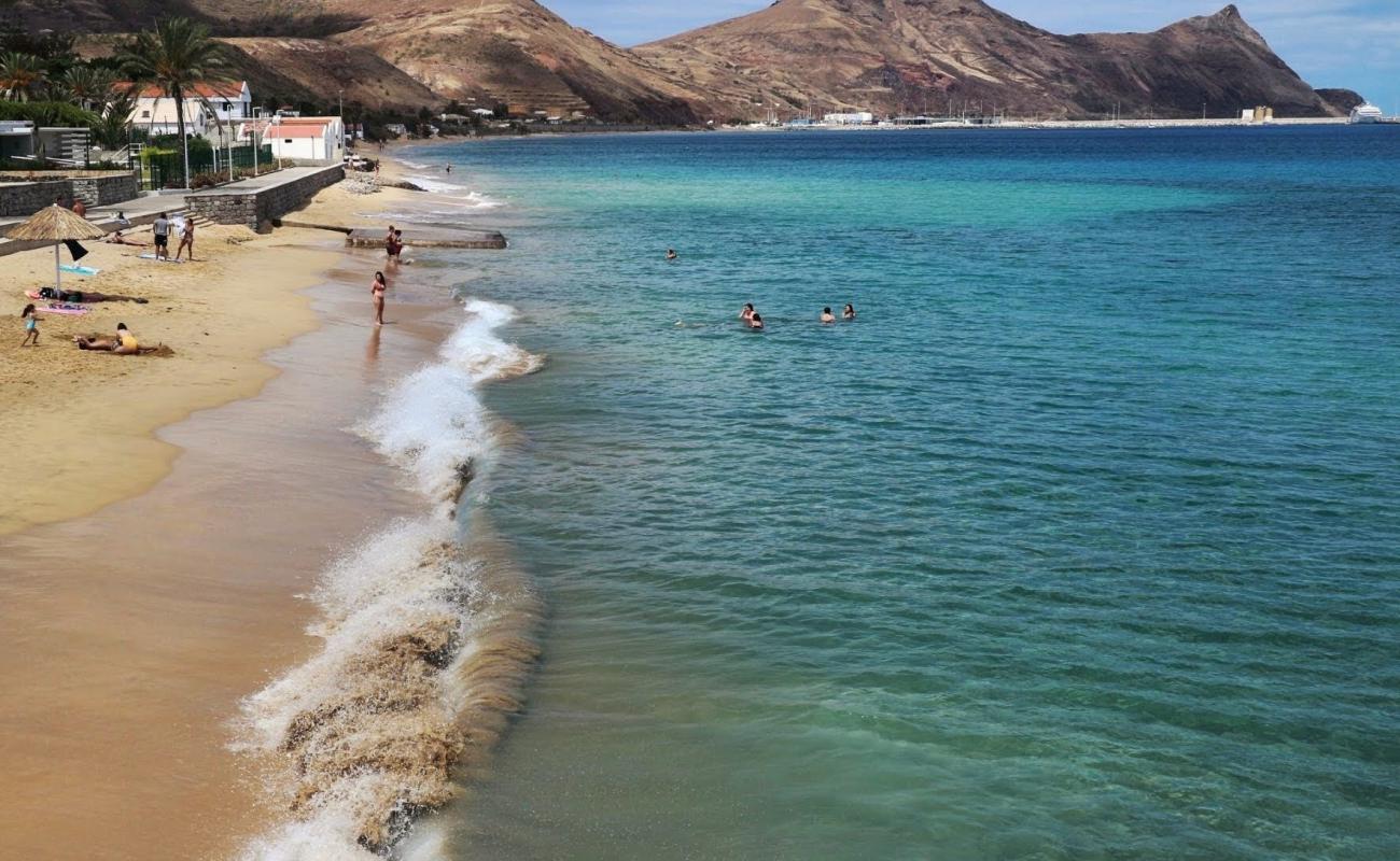 Foto af Praia da Fontinha med lys sand overflade