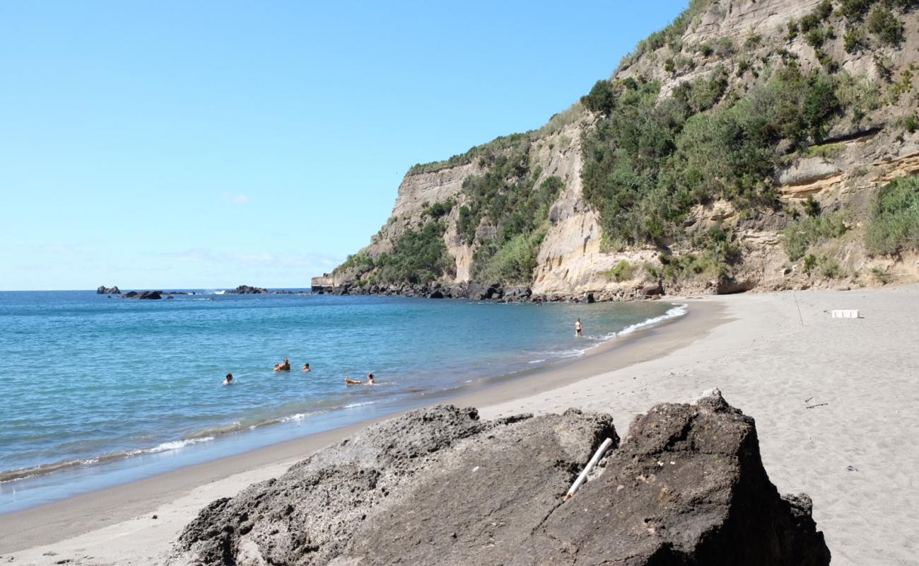 Foto af Praia da Pedreira med lys sand overflade