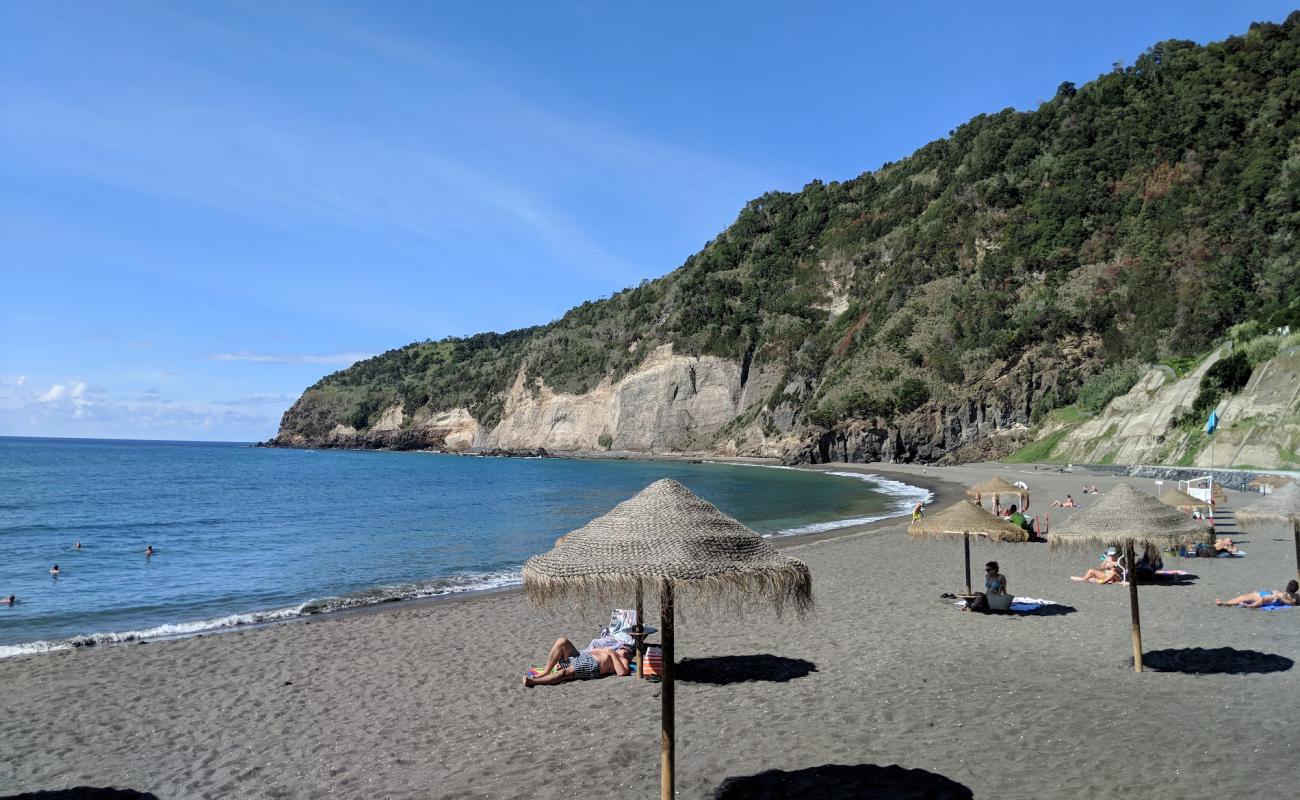 Foto af Praia do Fogo med grå sand overflade