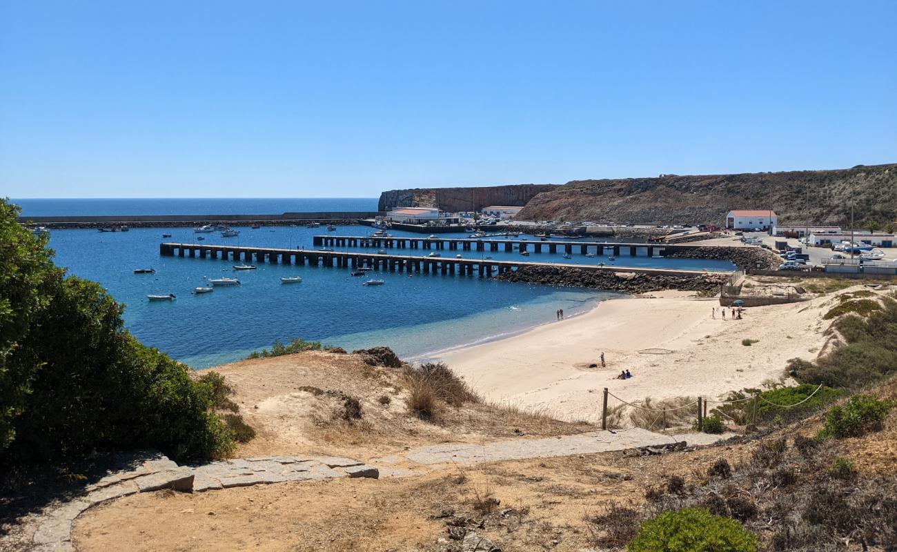 Foto af Praia da Baleeira med lys sand overflade