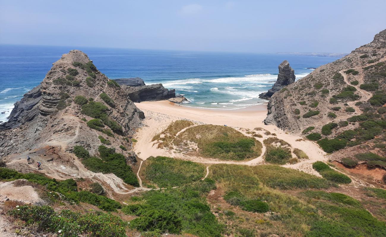 Foto af Praia da Pena Furada med lys sand overflade