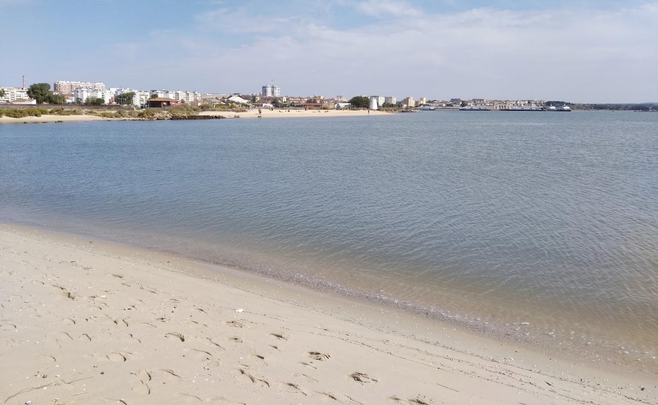 Foto af Praia do Bico do Mexilhoeiro med lys sand overflade