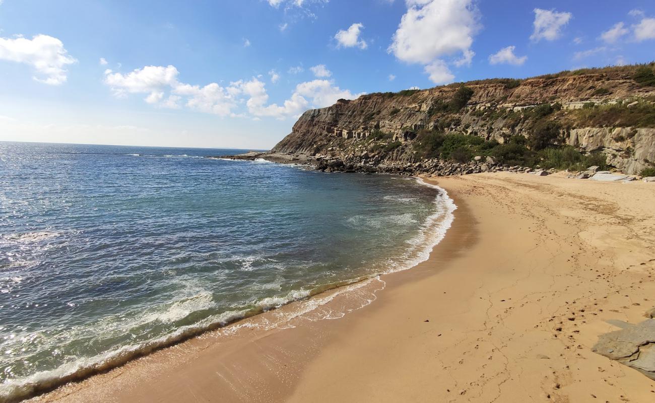 Foto af Praia de Vale Pombas med lys sand overflade