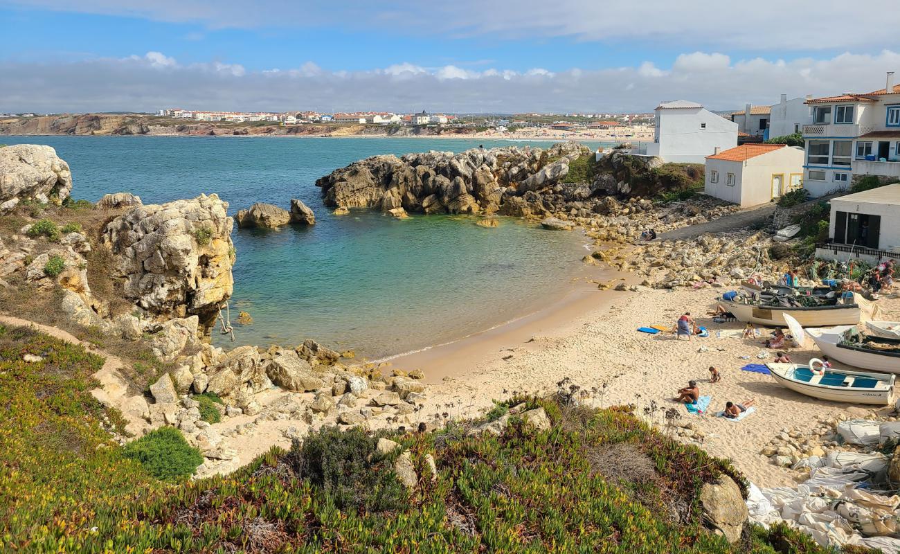 Foto af Praia dos Barcos med lys sand overflade