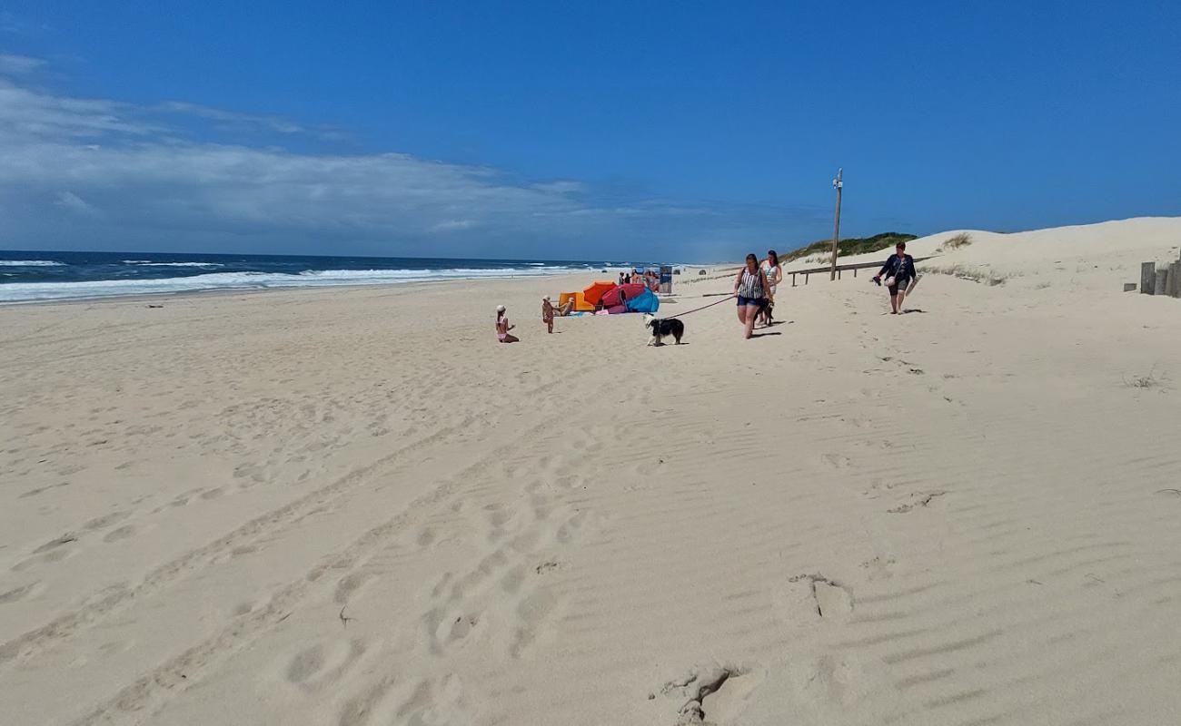 Foto af Praia do Areao med lys sand overflade