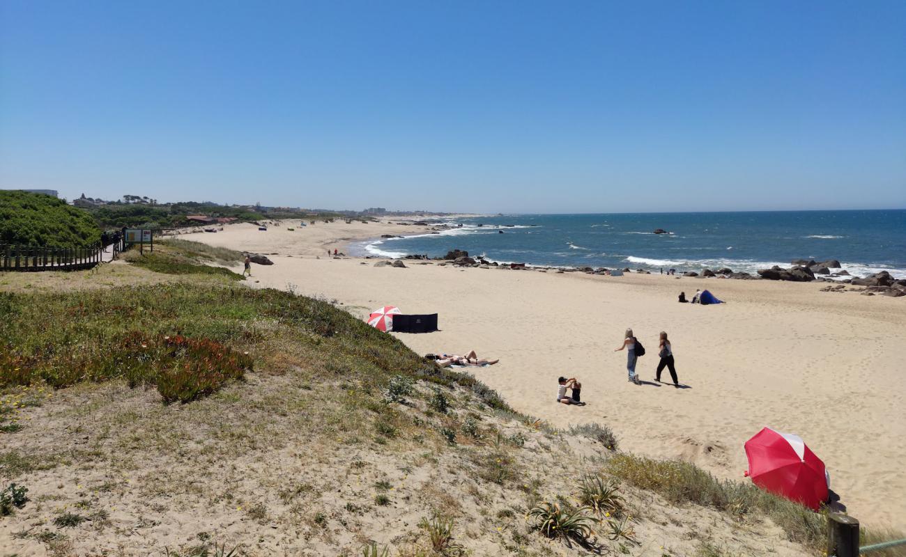 Foto af Praia da Madalena med lys sand overflade