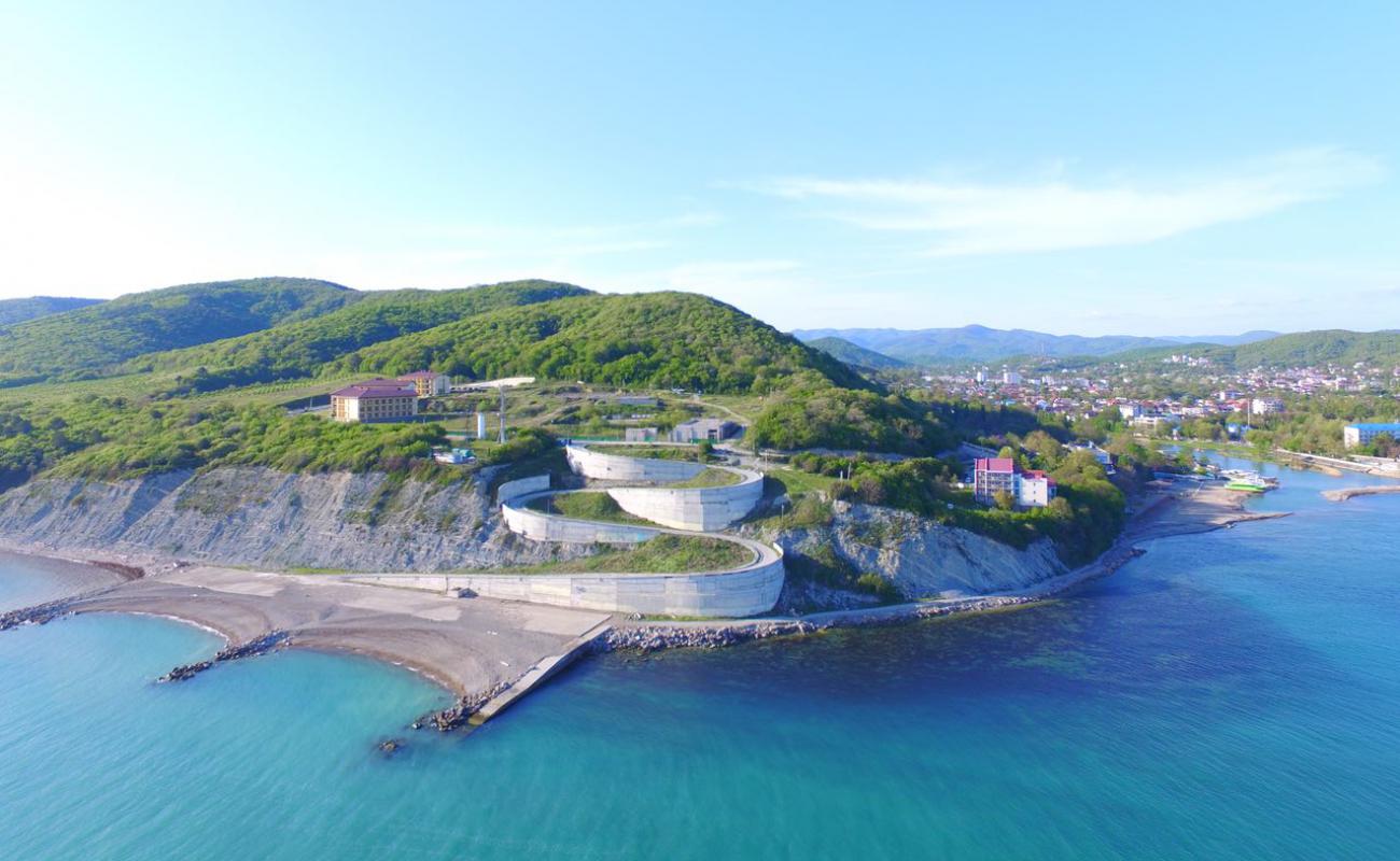 Foto af New beach med grå sten overflade