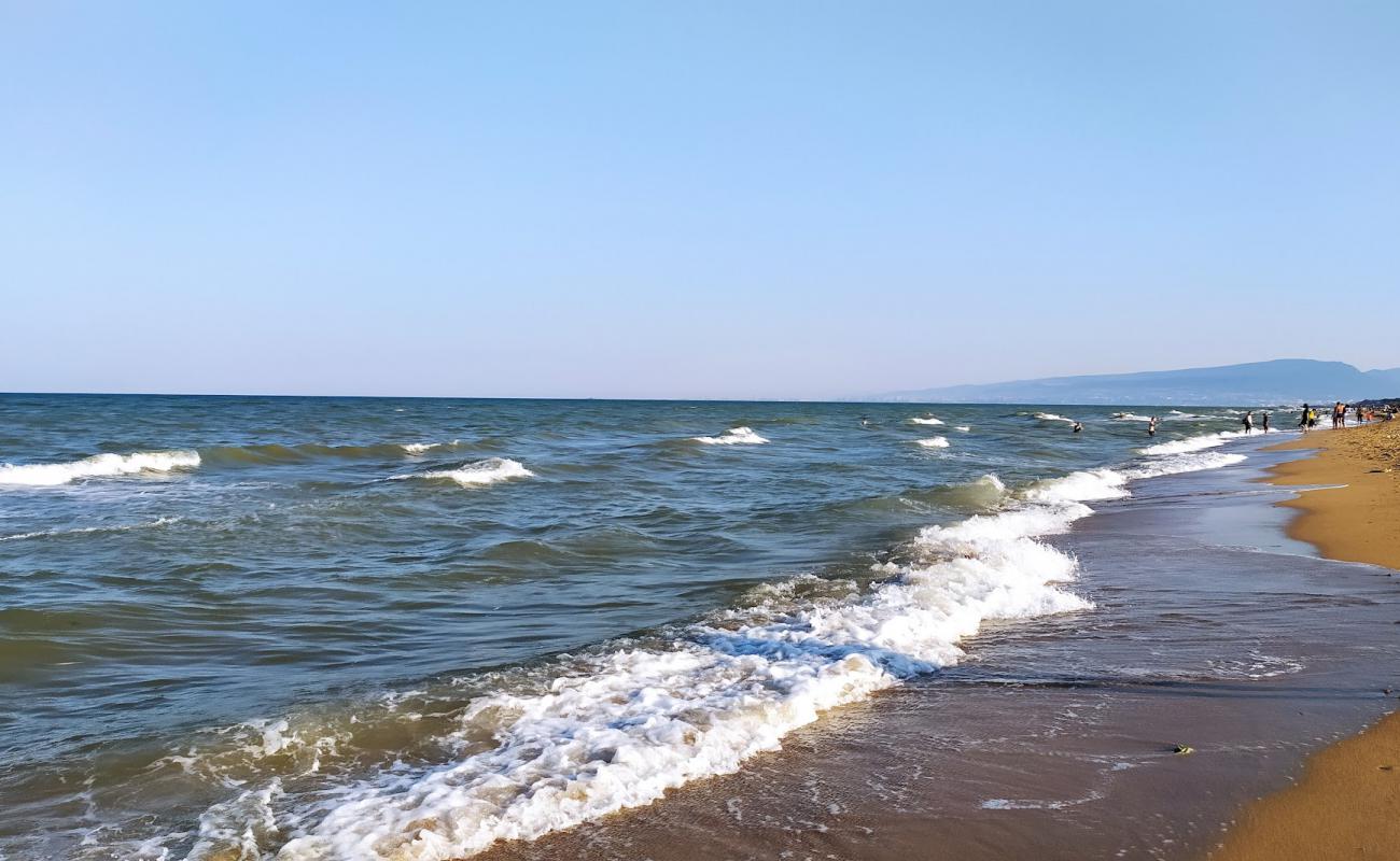 Foto af Kizlyar Laguna med lys sand overflade