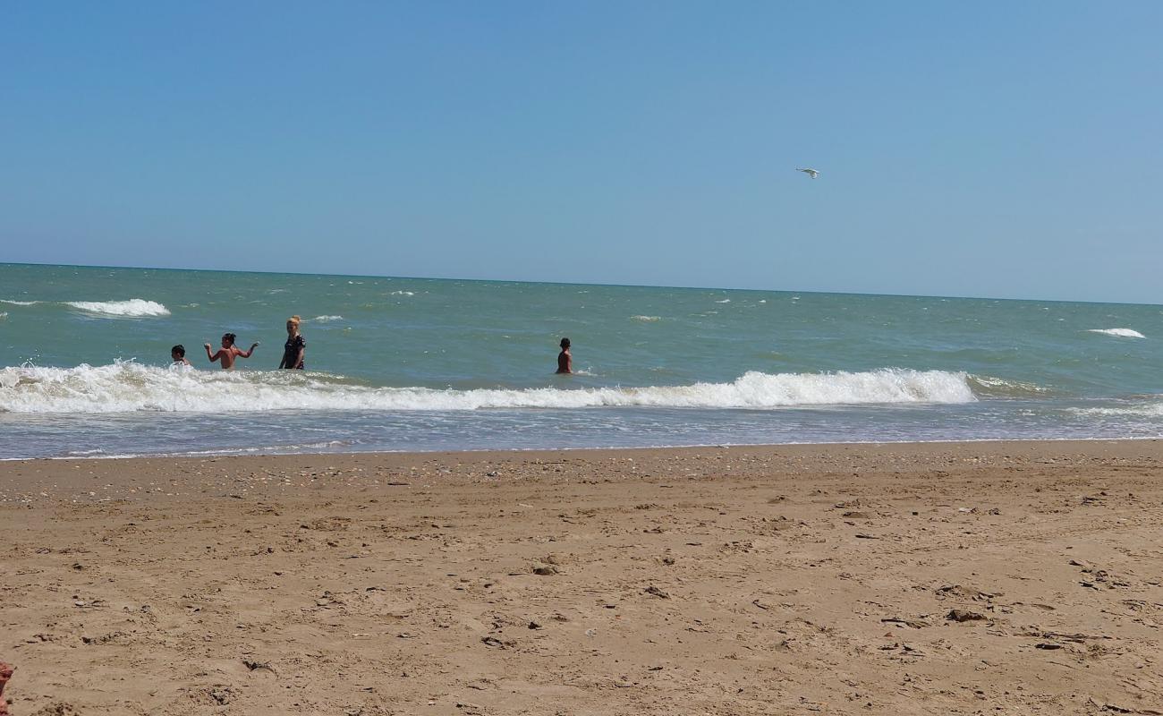 Foto af Kiparis Beach med lys sand overflade