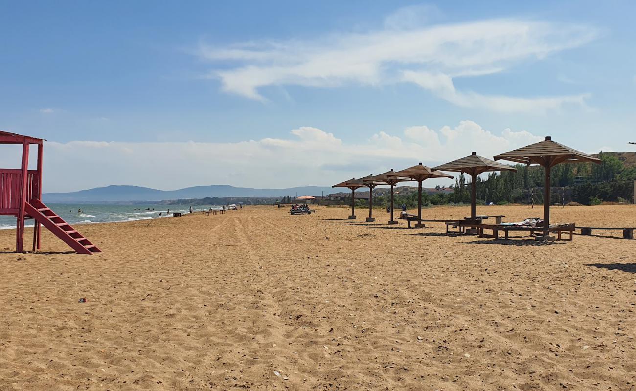 Foto af Zolotii Peski Beach med lys sand overflade