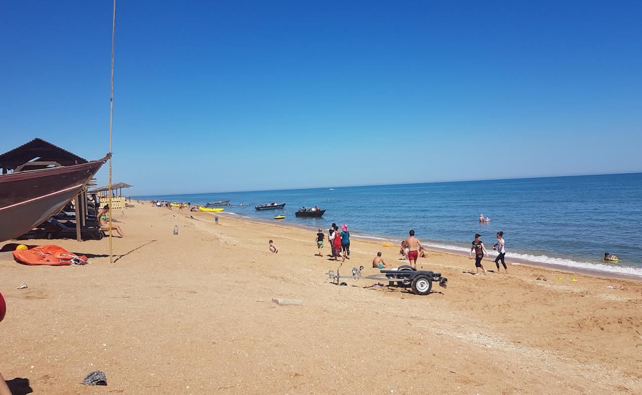 Foto af Rassvet Beach med let fin sten overflade