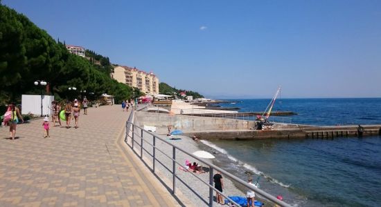 Beregovoy beach