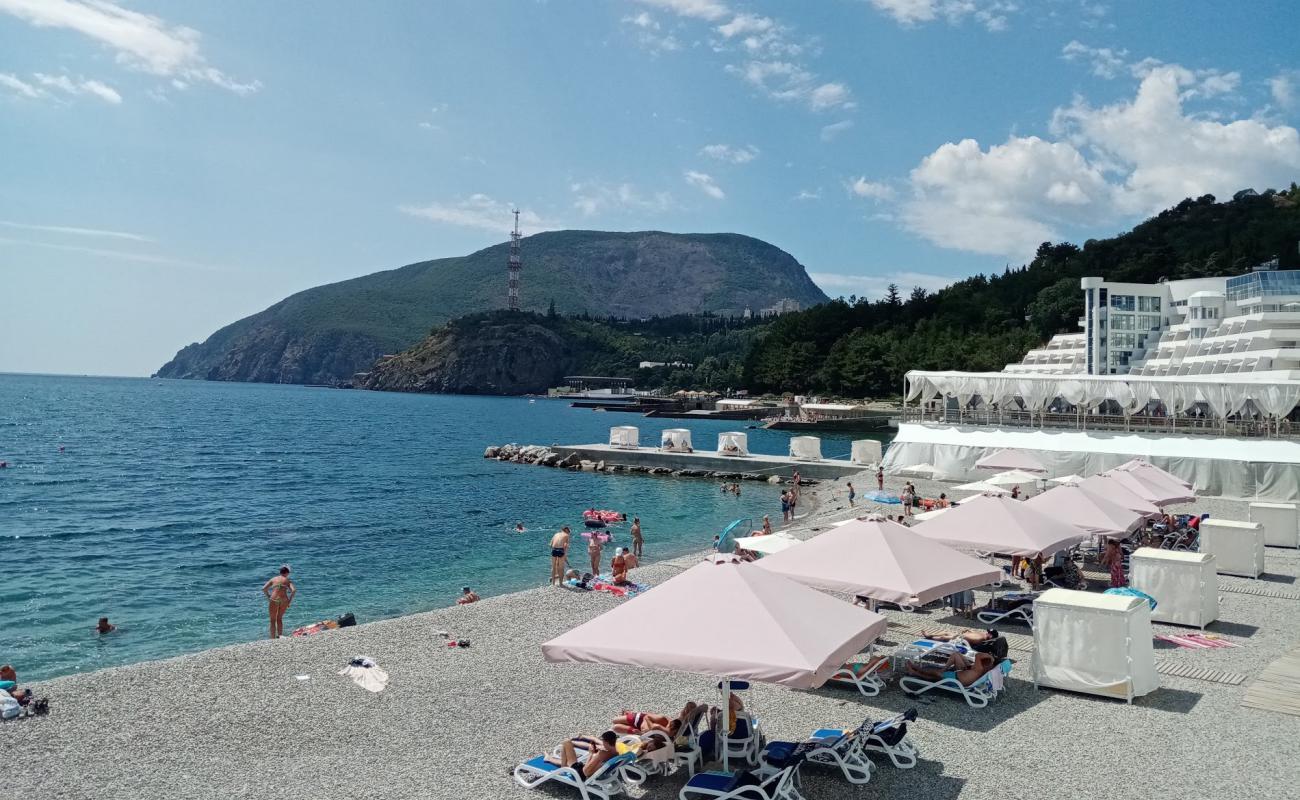 Foto af Karasan beach II med grå fin sten overflade