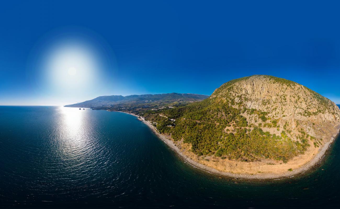 Foto af Wild beach med sten overflade