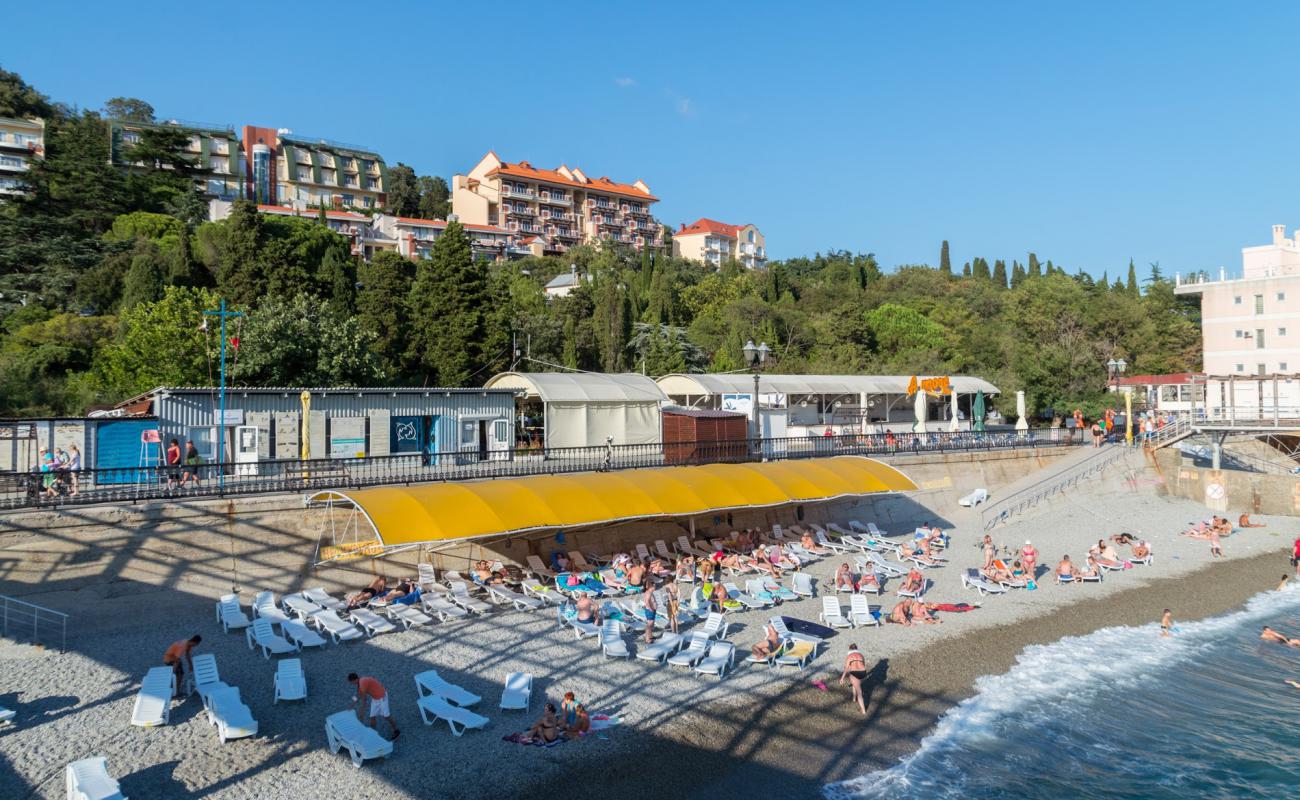 Foto af Yalta beach II med grå fin sten overflade