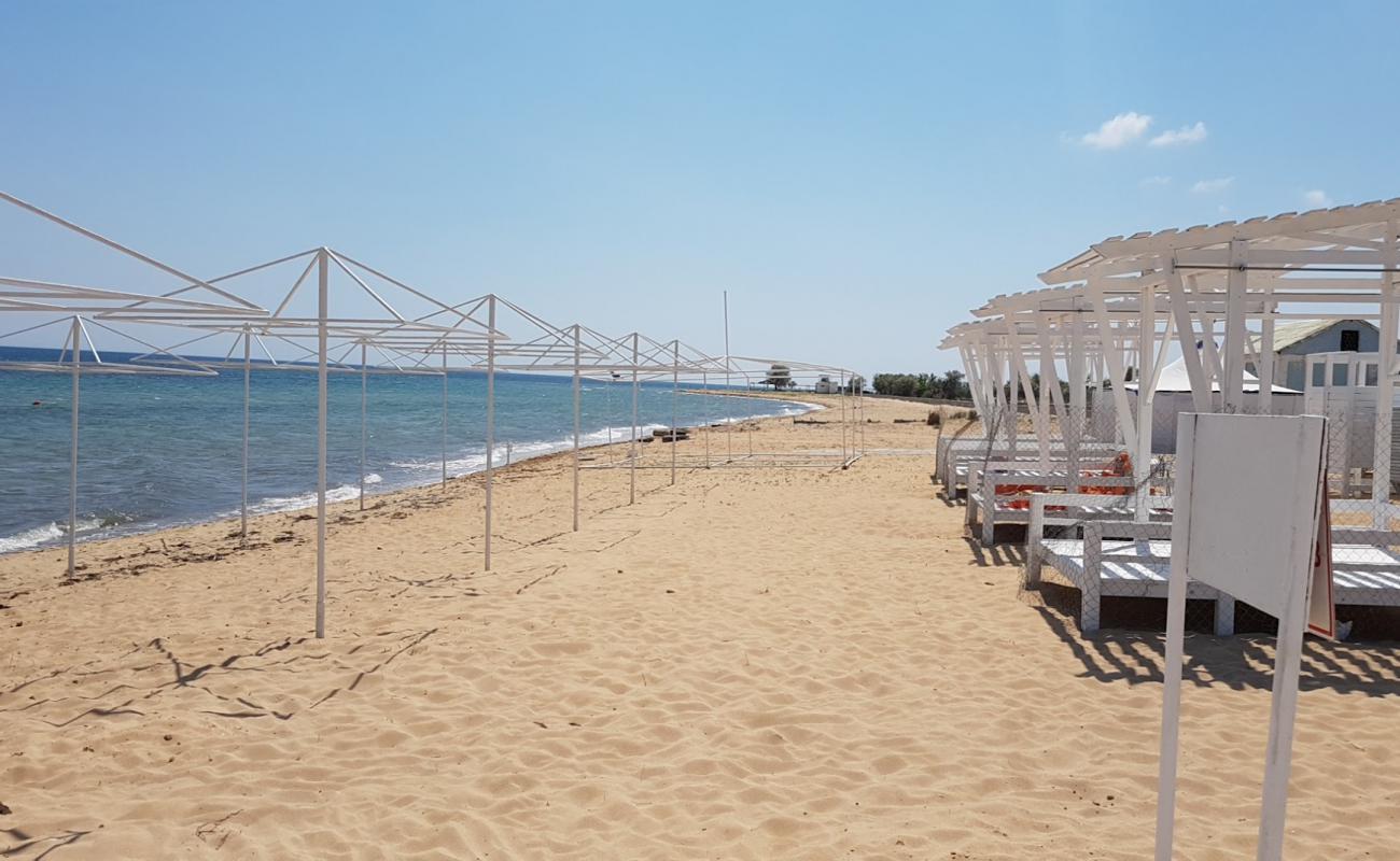 Foto af Zaozernoe beach med lys sand overflade