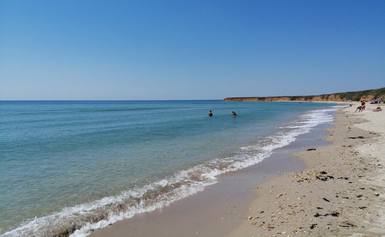 Foto af Hromovo Plyazh med lys sand overflade