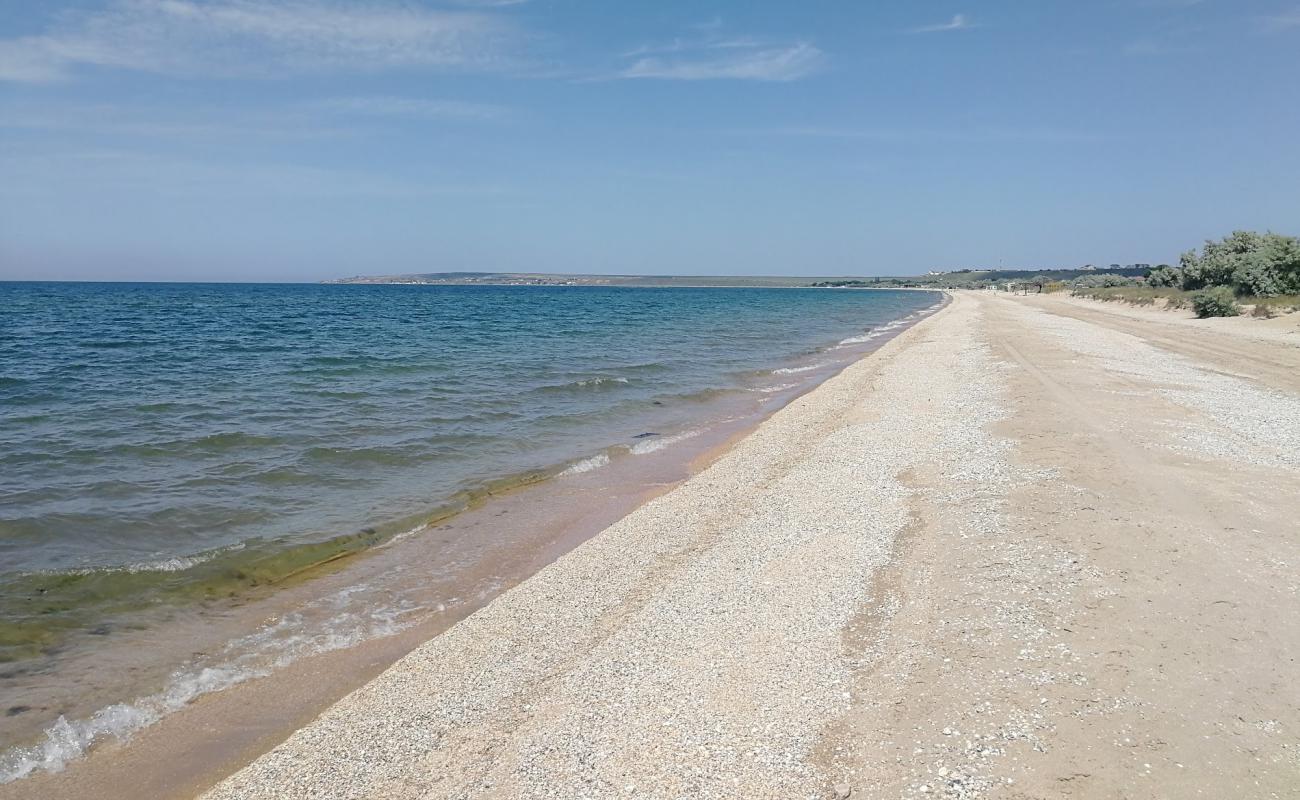 Foto af Plyazh Novootradnoye med lys sand overflade